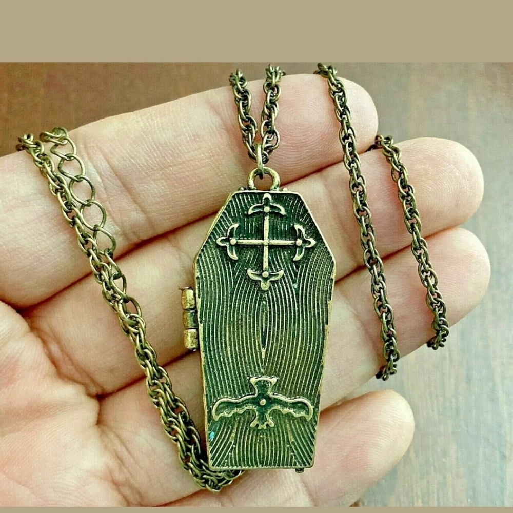 Vampire Coffin Gothic Pendant Necklace